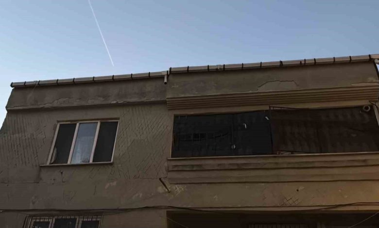 Küçükçekmece’de korkutan termosifon patlaması 1 kucukcekmecede korkutan termosifon patlamasi 3542e0c8c170 |