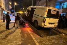 kucukcekmecede otomobil park halindeki 4 araca carpti 2 yarali 72bf1a3288ae |