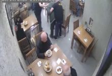 lokantada heimlich manevrasiyla musterinin hayatini kurtardi 515f7dc2182a |
