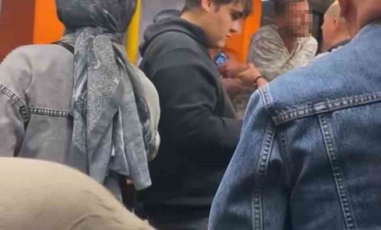 metroda yaka paca kavga cikti guvenlik araya zor girdi 9060fe3caf04 |
