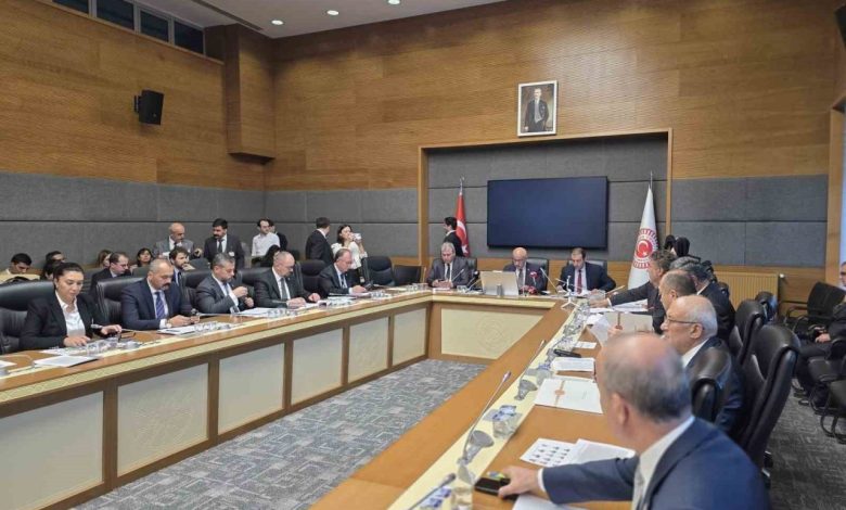 Milli Parklar’a ilişkin kanun teklifi Komisyon’da 1 milli parklara iliskin kanun teklifi komisyonda 44d78122afad |