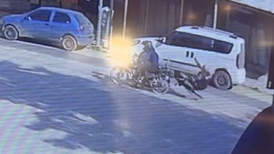 Motosiklet ile bisiklet çarpıştı: 2 yaralı 5 motosiklet ile bisiklet carpisti 2 yarali 8ea5eb9ff07d |
