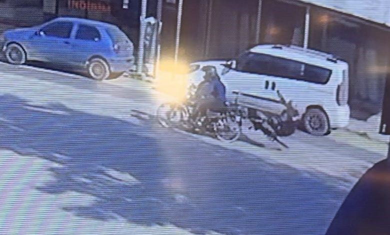 Motosiklet ile bisiklet çarpıştı: 2 yaralı 1 motosiklet ile bisiklet carpisti 2 yarali 8ea5eb9ff07d |