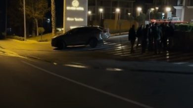 Motosikletli saldırganlar 4 kişinin bulunduğu otomobili kurşunladı 3 motosikletli saldirganlar 4 kisinin bulundugu otomobili kursunladi 7237156ad7a2 |