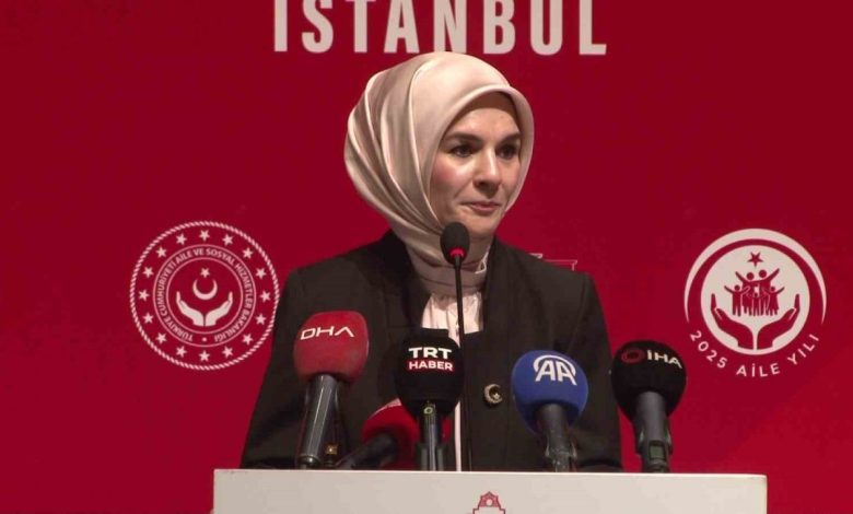 muhtarlarla bulusan bakan goktas sizlerin farkindaligi aileyi koruma cabamizin en guclu halkasidir 2e1b65d235eb |