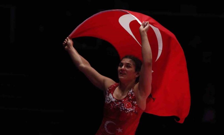 Nesrin Baş, 3. kez U23 dünya şampiyonu 1 nesrin bas 3 kez u23 dunya sampiyonu c965e94c3556 |
