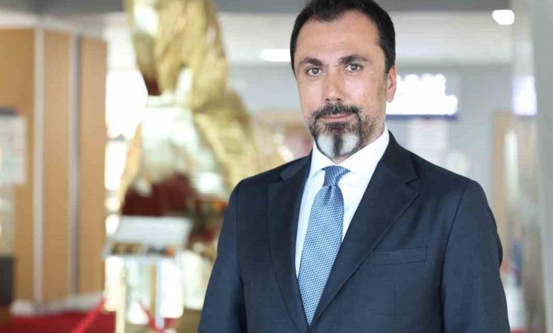 Ons altın 4 bin dolar yolunda: Uzmanlar yükselişin süreceğini söylüyor 1 ons altin 4 bin dolar yolunda uzmanlar yukselisin surecegini soyluyor 5816e4c6cbdf e1759842633371 |