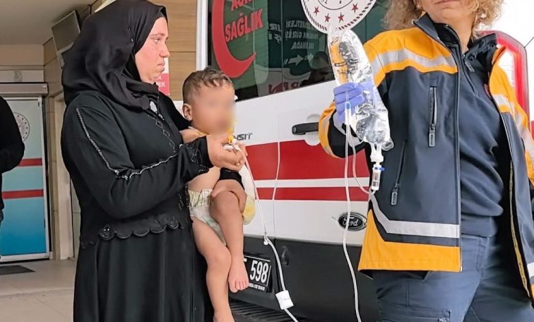 Oyun oynarken ateşe düşen çocuk ağır yaralandı 1 oyun oynarken atese dusen cocuk agir yaralandi d0e341c25d64 |