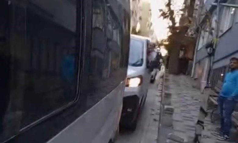 Park tartışması kavgaya dönüştü: Sürücünün tehdidi kameraya yansıdı 1 park tartismasi kavgaya donustu surucunun tehdidi kameraya yansidi 4feed9872a1a |