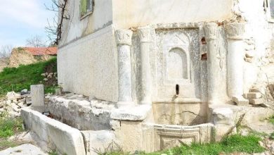 Roma dönemi mermer çeşme tahrip edildi 3 roma donemi mermer cesme tahrip edildi f36a522225c6 |