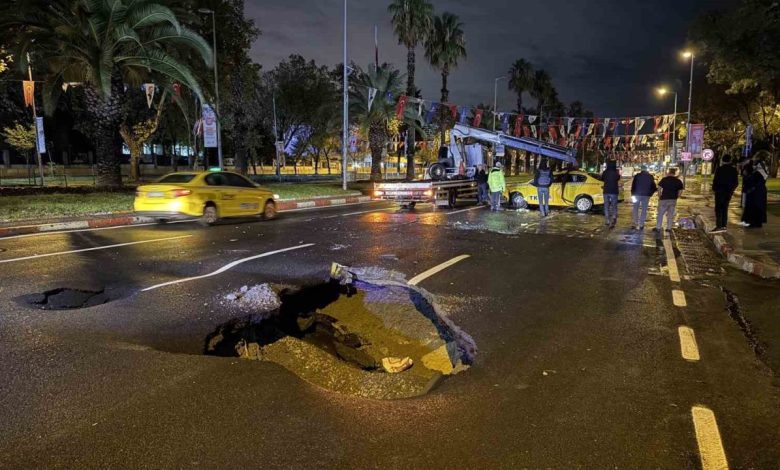 Sağanak yağış nedeniyle Vatan Caddesi’nde yol çöktü 1 saganak yagis nedeniyle vatan caddesinde yol coktu 8c146ca197ab |