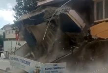 sindirgida depremde hasar goren bina kendiliginden yikildi 2768ee392a33 |
