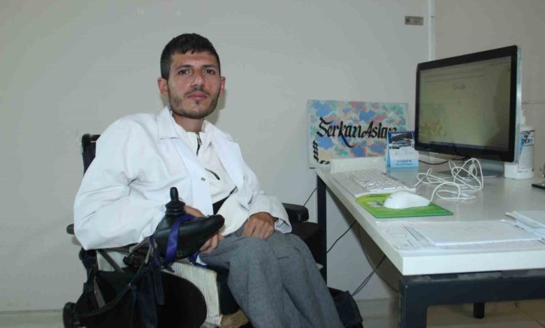 SMA’lı olarak doğdu, şimdi hasta bakıyor 1 smali olarak dogdu simdi hasta bakiyor b8a1a5e3cd31 |
