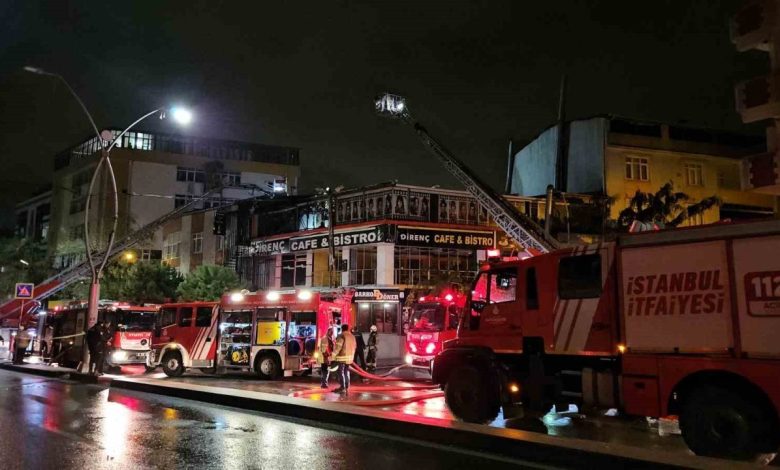 Sultangazi’de kafenin çatısı alevlere teslim oldu 1 sultangazide kafenin catisi alevlere teslim oldu 101b7048ae8e |