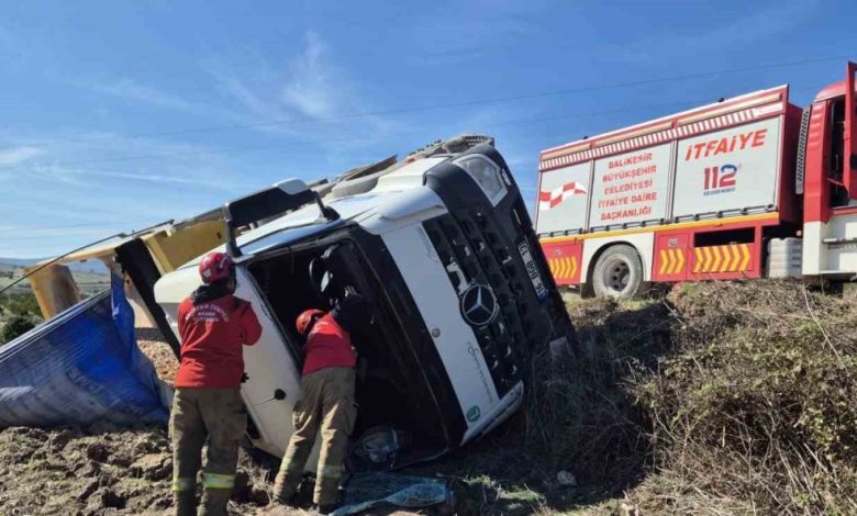 susurlukta devrilen tirda 1 kisi yaralandi b885f3a23ff2 |