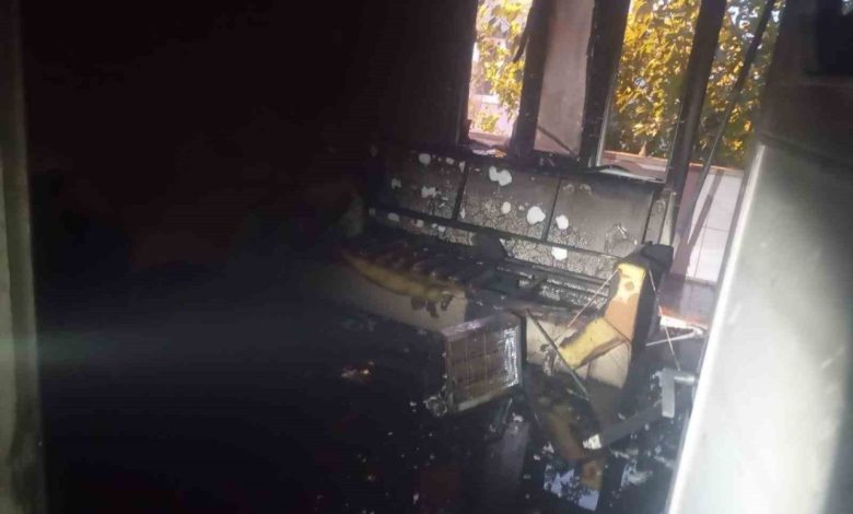 susurlukta ev yangini 1 kisi dumandan etkilendi d56bbb6d5511 |