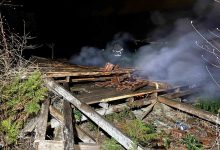 tarlada cikan yangin 2 barakayi kule cevirdi 1bf7c8222e43 |