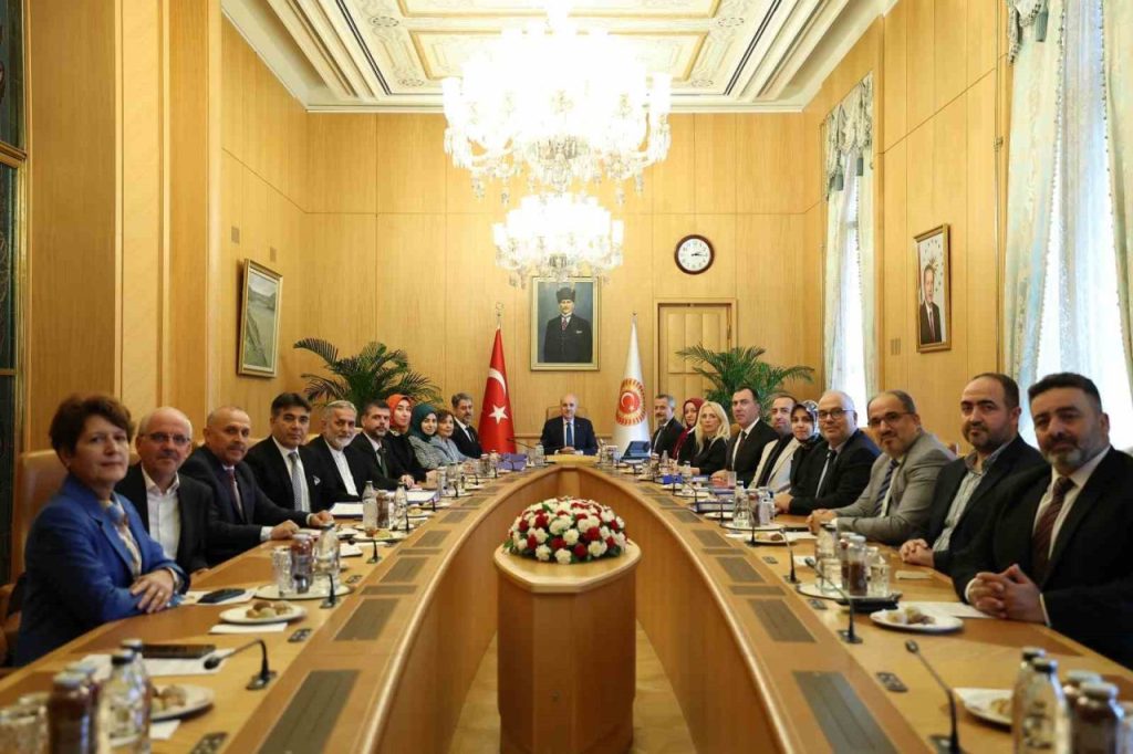 tbmm baskani kurtulmus bizim toplumumuzun kok hucresi ailedir 6a84b20081ed |