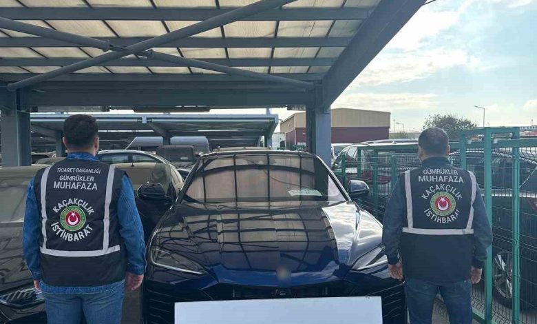 Ticaret Bakanlığı’ndan 288 milyon liralık lüks araç operasyonu 1 ticaret bakanligindan 288 milyon liralik luks arac operasyonu 9885967959a0 |