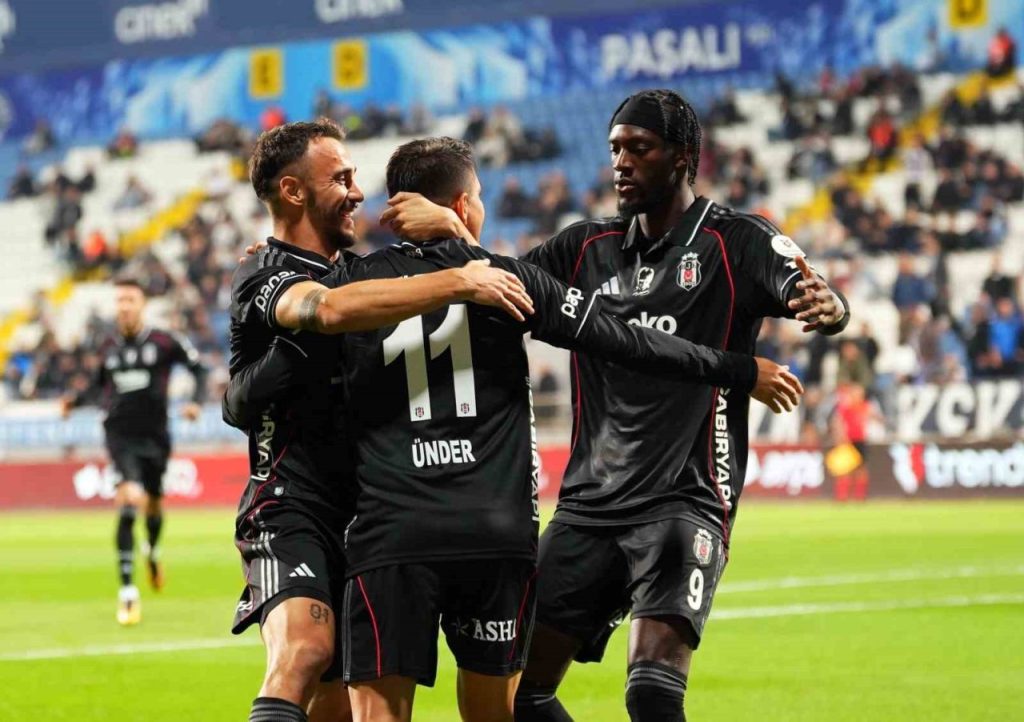 trendyol super ligin en hizli iki takimi derbide karsi karsiya 7df5a7d2f3cc |