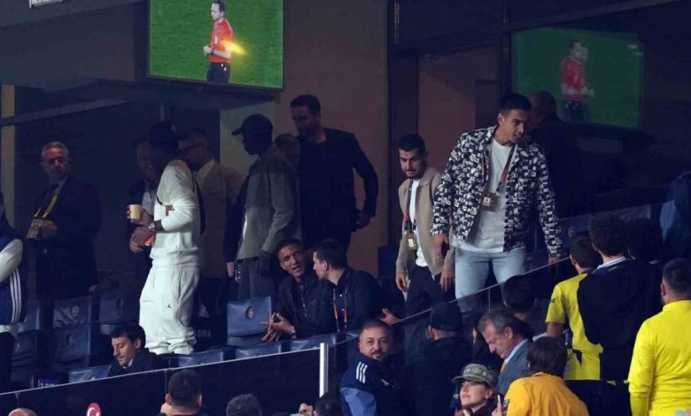 UEFA Avrupa Ligi: Fenerbahçe: 2 - Nice: 1 (Maç sonucu) 1 uefa avrupa ligi fenerbahce 2 nice 1 mac sonucu 1ae4f1254035 |