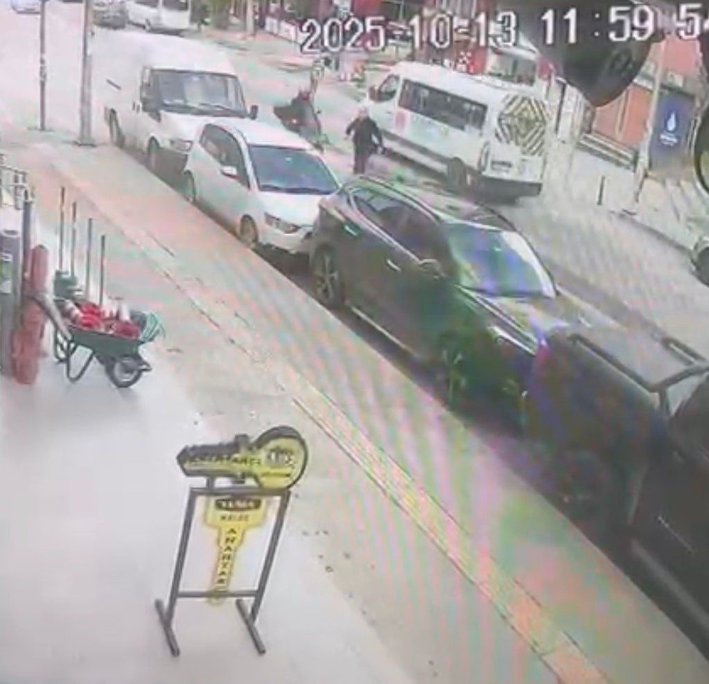 umraniyede feci kaza motosiklet yayaya carpti 15635b6fe119 |