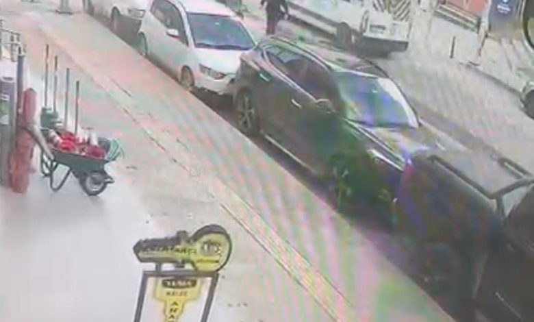 Ümraniye’de feci kaza: Motosiklet yayaya çarptı 1 umraniyede feci kaza motosiklet yayaya carpti 15635b6fe119 |