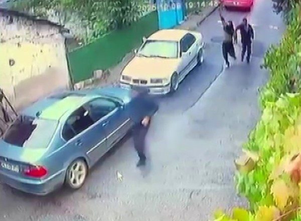 umraniyede sokak ortasinda dehset rastgele ates acip bir genci kacirdilar fc3a317b5224 |