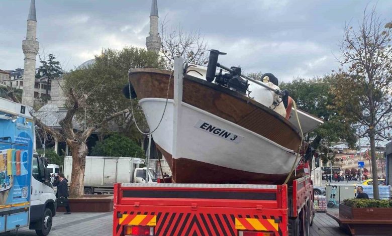 Üsküdar’da yolcu motoru balıkçı teknesine çarptı 1 uskudarda yolcu motoru balikci teknesine carpti 13bd2d5d7472 |