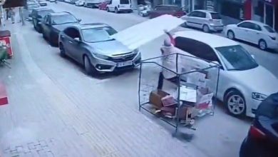Üzerine uçan çatıya böyle feyk attı 3 uzerine ucan catiya boyle feyk atti 38804f0ca96a |