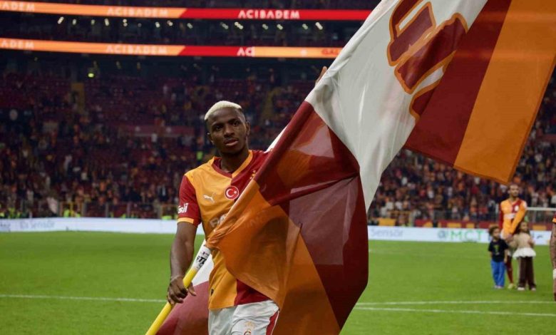 Victor Osimhen, Okan Buruk’u yakaladı 1 victor osimhen okan buruku yakaladi 2a95c7c0facf |