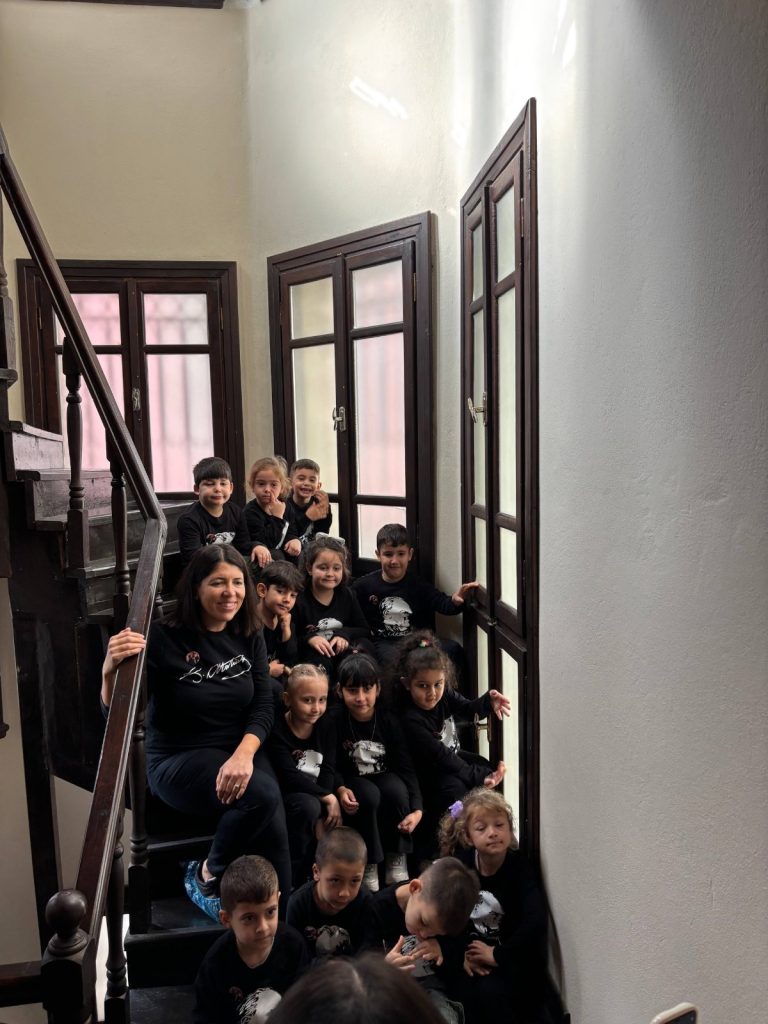 Edremit Belediyesi Atatürk Kültür Evi’ne ziyaretçi akını 4 IMG 20251106 WA0033 |