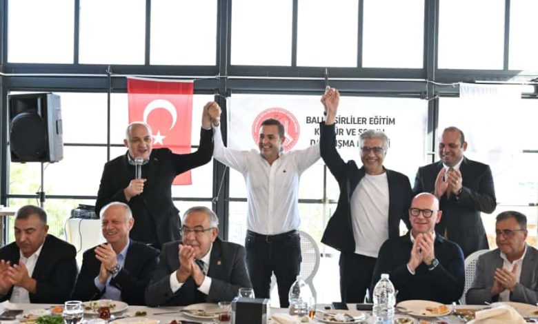 Akın:"Biz güçlü Balıkesir ailesiyiz" 1 WhatsApp Gorsel 2025 11 09 saat 18.39.08 23353e08 |