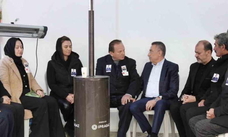 AK Parti Ankara Milletvekili Oktay’dan şehit ailelerine ziyaret 1 ak parti ankara milletvekili oktaydan sehit ailelerine ziyaret d7fbfac3cc61 |