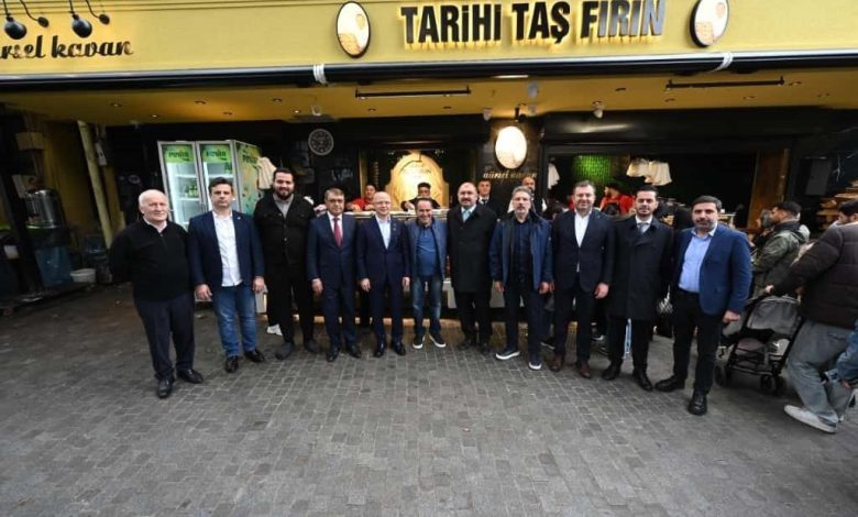 AK Parti Bursa İl Başkanı Davut Gürkan çarşı esnafıyla bir araya geldi 1 ak parti bursa il baskani davut gurkan carsi esnafiyla bir araya geldi 26bf0d088746 |