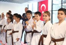 aliaga belediyesi karate kursunda 75 sporcu yeni kusagina kavustu e199ebb69a80 |