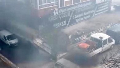 Ankara’da seyir halindeki otomobil alev aldı 3 ankarada seyir halindeki otomobil alev aldi 8301b61d6e8e |