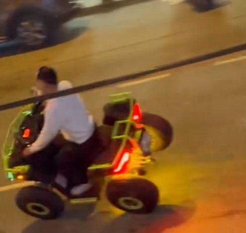 arnavutkoyde cadde ortasinda tehlikeli gosteri ae7094139601 |