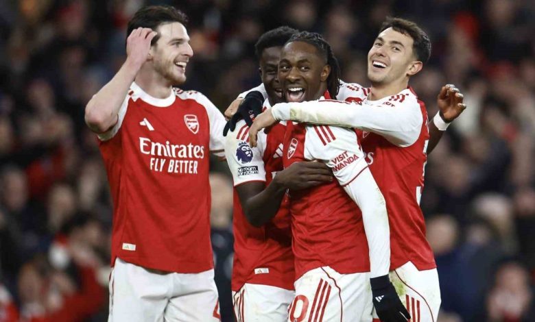 arsenal derbide tottenhami 4 1 ile gecti 0341016923a9 |