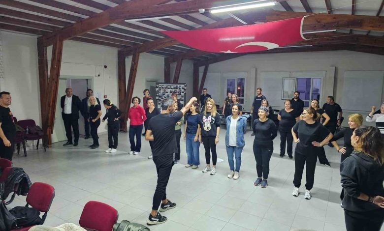 ayvalikta ogretmenlerden halk danslari yolculugu 415861b4c90a |