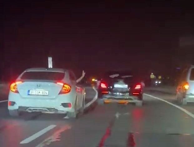 bagcilar sultangazi yolunda tehlikeli dugun konvoyu ccc6d9867298 |