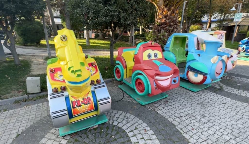 bagcilarda plevne parkinda oynayan 4 cocuk elektrik akimina kapildi ef551bfcc488 |