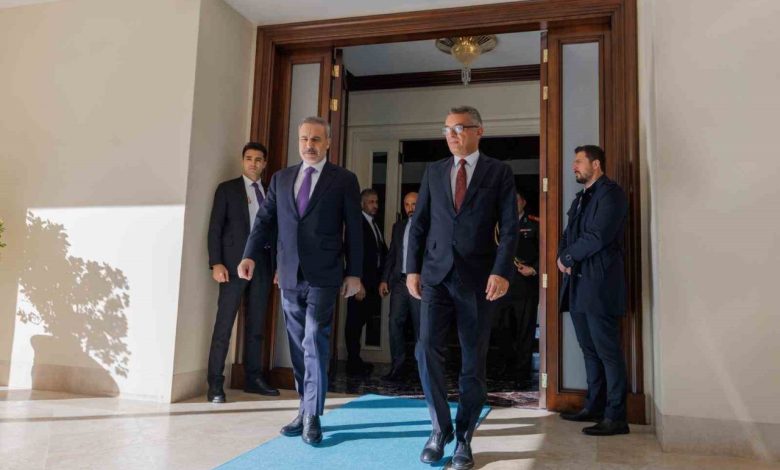 bakan fidan kktc cumhurbaskani erhuman ile bir araya geldi 452951e19016 |