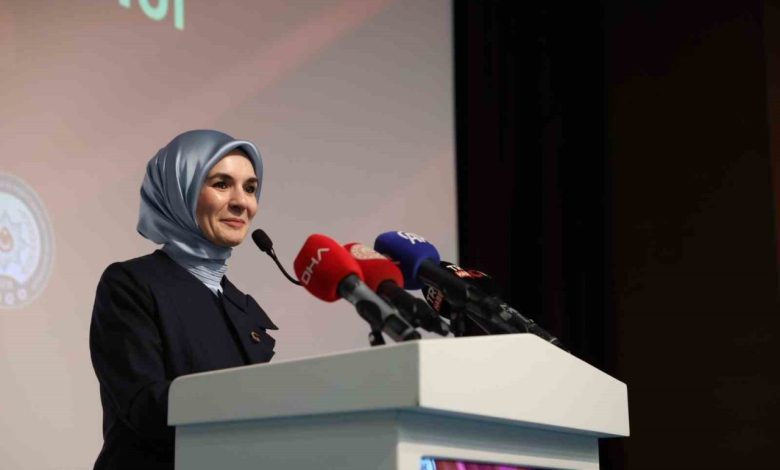 Bakan Göktaş: "Göçü; insanın, ailenin ve toplumun ruhunu etkileyen önemli bir süreç olarak görüyoruz" 1 bakan goktas gocu insanin ailenin ve toplumun ruhunu etkileyen onemli bir surec olarak goruyoruz 1f654facaaf1 |