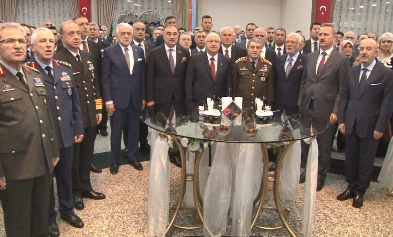 bakan guler turk ve azerbaycan silahli kuvvetleri artik yalnizca dost degil kader birligi yapmis iki ordudur cb70d4b25ac4 |