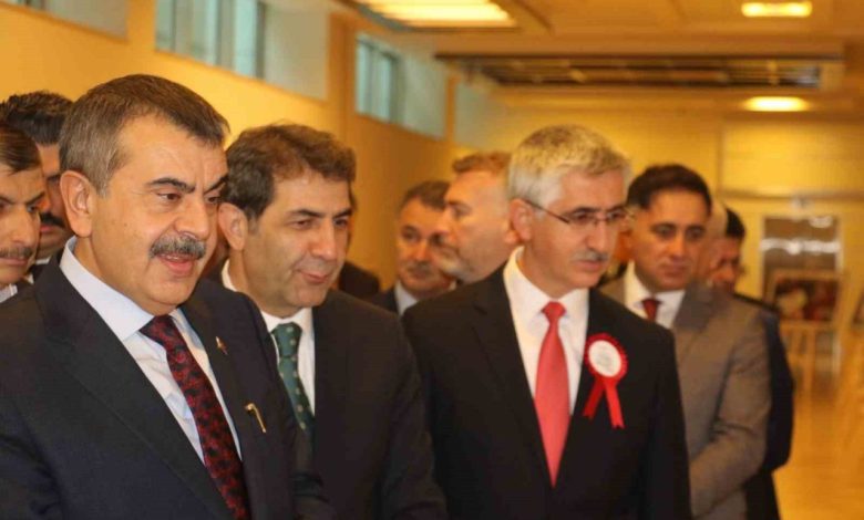 bakan tekin her cocuk ve her insan bizim gozumuzde esittir ec6274cf202b |