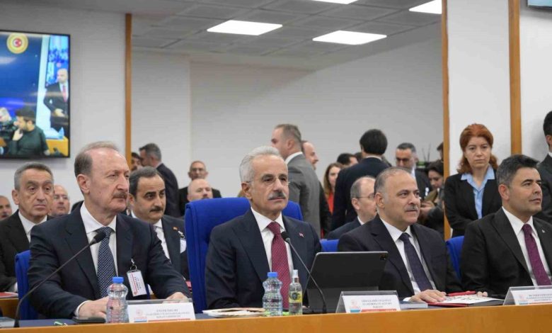 Bakan Uraloğlu: "Toplam yatırım tutarı 189 milyar lira olan 44 projeyi tamamladık" 1 bakan uraloglu toplam yatirim tutari 189 milyar lira olan 44 projeyi tamamladik 4cc4f886abdc |