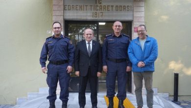 balikesir il jandarma komutani murat ozerden edremit ticaret odasina ziyaret bcbdc8635e9a |