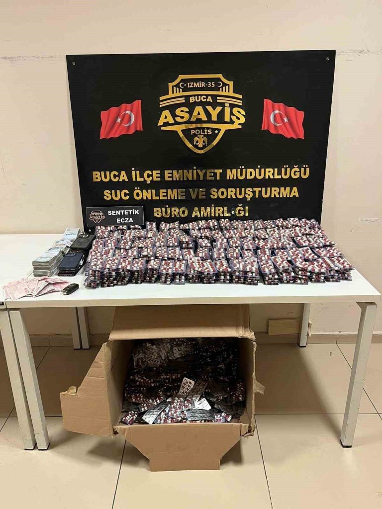 balikesirden izmire uyusturucu sevkiyati 10 gozalti 5d790c680863 |