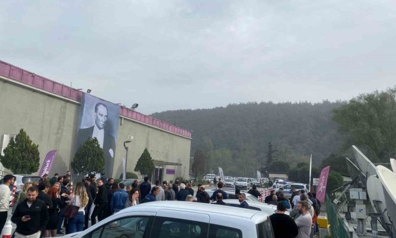 beIN Sports’un televizyon binasına gelen şüpheli paniğe neden oldu: Üzerindeki silah oyuncak çıktı 1 bein sportsun televizyon binasina gelen supheli panige neden oldu uzerindeki silah oyuncak cikti 4a8c64e24ce9 |